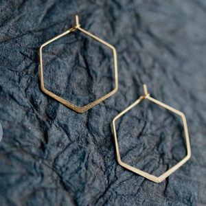 Hexagon hoops